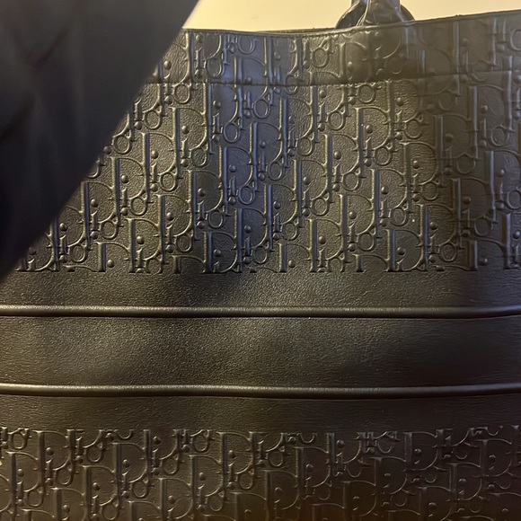 Cristian Dior - Picture 2 of 3